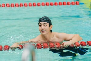'눈물의 여왕' 이을까?...<b>정해인</b>, '<b>엄마친구아들</b>'로 <b>로코</b> 도전